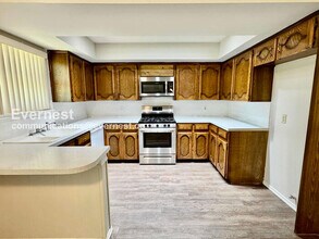 5024 S Birch Ave in Broken Arrow, OK - Building Photo - Building Photo