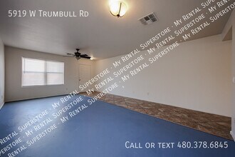 5919 W Trumbull Rd in Phoenix, AZ - Building Photo - Building Photo
