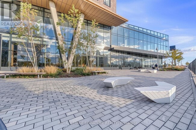 2920 Hwy 7 in Vaughan, ON - Building Photo - Building Photo
