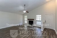 3302 Green Valley Dr in Killeen, TX - Foto de edificio - Building Photo