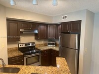 12870 Vista Isles Dr, Unit 516 in Plantation, FL - Building Photo - Building Photo