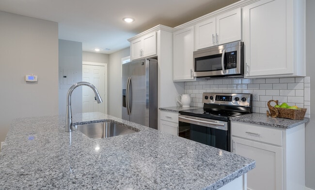 635 3rd St NW, Unit #2 in Grand Rapids, MI - Building Photo - Building Photo