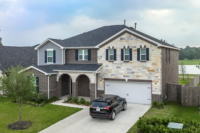 Villages at Tour 18 in Humble, TX - Foto de edificio - Building Photo