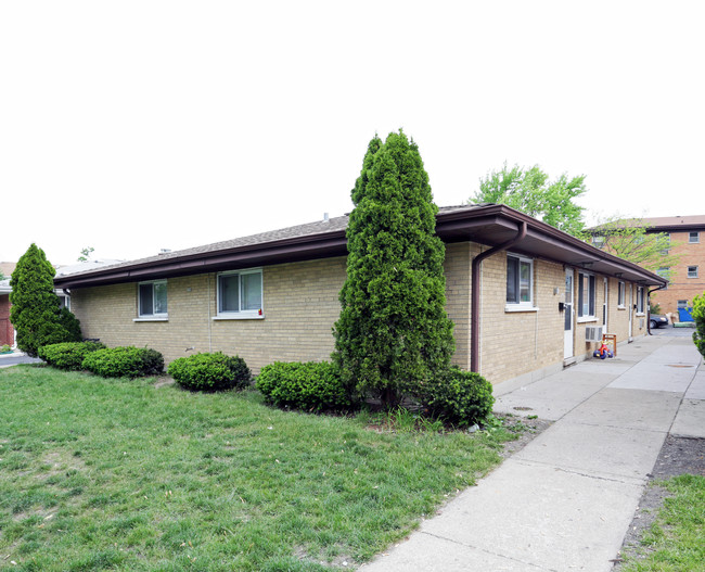 188 E Lorraine Ave in Addison, IL - Foto de edificio - Building Photo