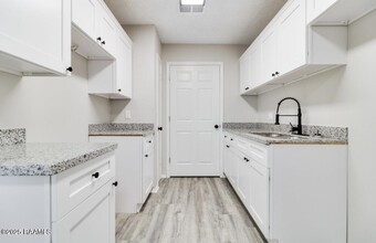 107 Meudon St-Unit -C in Duson, LA - Foto de edificio - Building Photo