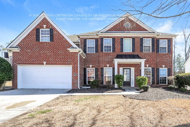 property at 660 Fullier Cir SW