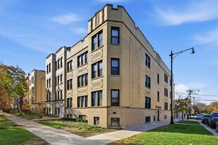Catalpa 2507 W in Chicago, IL - Building Photo