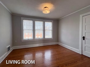 458 E Maxwell St in Lexington, KY - Building Photo - Building Photo