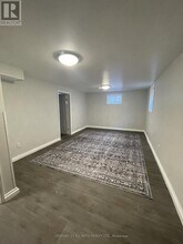 8 Daphne Crescent in Barrie, ON - Building Photo - Building Photo