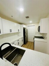 6630 NW 114th Ave in Doral, FL - Building Photo - Building Photo