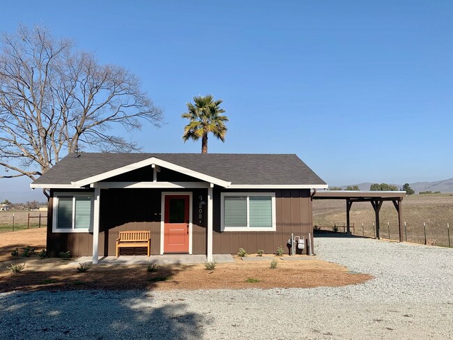 508 Mansfield Rd in Hollister, CA - Building Photo - Building Photo