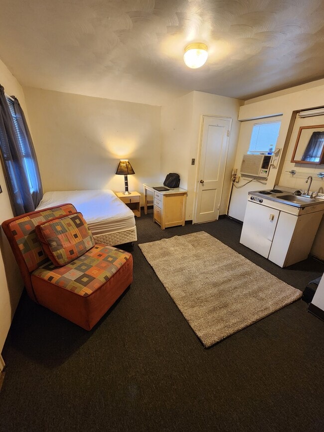 8188 Lee Hwy in Troutville, VA - Building Photo - Building Photo