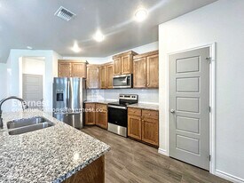 2216 Hornbeam St in Temple, TX - Building Photo