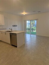 5145 SW 37th St in West Park, FL - Building Photo - Building Photo