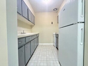 1568 Alexandria Dr in Lexington, KY - Building Photo - Building Photo