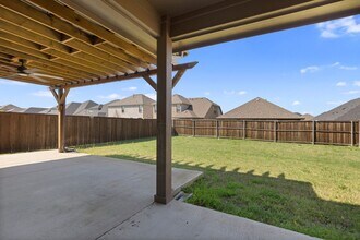 634 Pinehurst Rd in Red Oak, TX - Building Photo - Building Photo