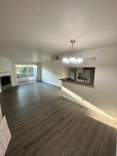 15009 Moorpark St in Los Angeles, CA - Building Photo - Building Photo