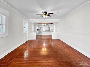 1007 W Wright St in Pensacola, FL - Building Photo - Building Photo