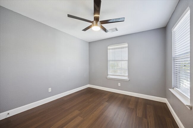 13047 Lawsons Creek Ln