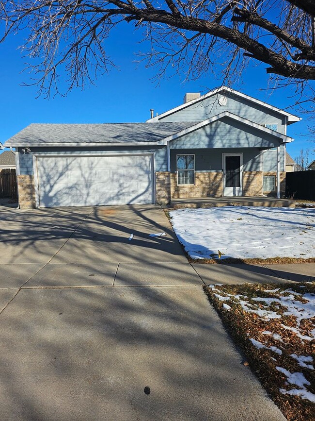 property at 3721 Bobcat Ln