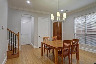 6010 La Vista Dr in Dallas, TX - Building Photo - Building Photo