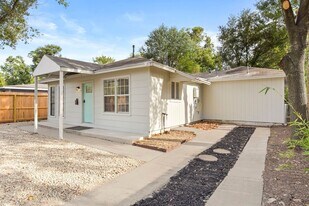 5530 Malmedy Rd in Houston, TX - Building Photo