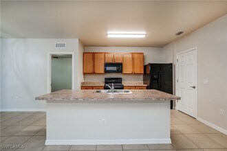 3451 Acapulco Cir in Cape Coral, FL - Building Photo - Building Photo