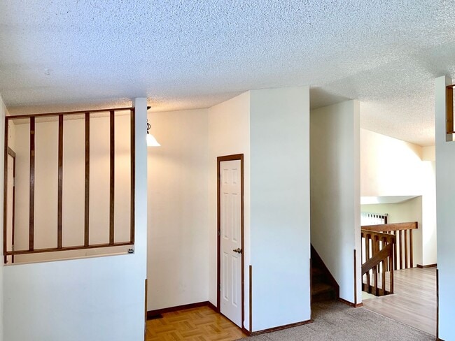 5461 Tennessee Pass Dr in Colorado Springs, CO - Building Photo - Building Photo