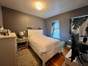 25 Auburn St, Unit 2 in Boston, MA - Building Photo - Building Photo