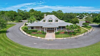 650 Waters Edge Ln in Port St. Lucie, FL - Building Photo - Building Photo
