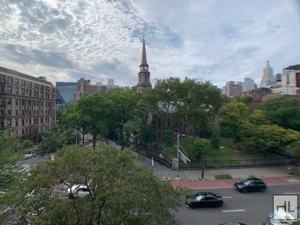 SECOND AVENUE in New York, NY - Building Photo