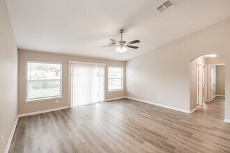 10161 Meadow Point Dr in Jacksonville, FL - Foto de edificio - Building Photo