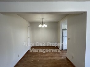 2742 White Ave in Chico, CA - Building Photo - Building Photo