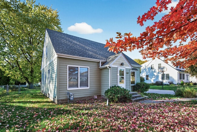 property at 1049 Sterling St N