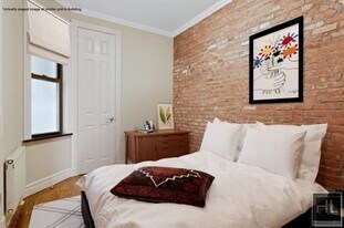 E 10TH ST. in New York, NY - Building Photo