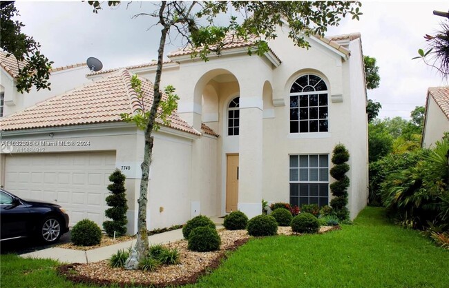 7740 Hibiscus Ln in Coral Springs, FL - Building Photo - Building Photo