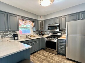 406 Sharr Ave in Elmira, NY - Building Photo - Building Photo