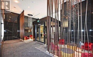 11-4611 Yorkville Ave in Toronto, ON - Building Photo - Building Photo