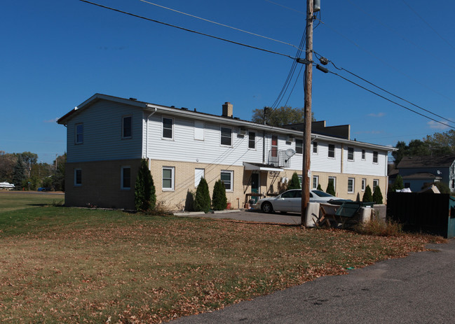 907 Pearl St N in Prescott, WI - Foto de edificio - Building Photo