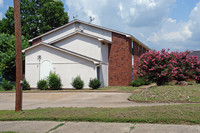 The Cedars in Fort Smith, AR - Foto de edificio - Building Photo