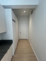 1901 Overland Ave, Unit 106B in Los Angeles, CA - Building Photo