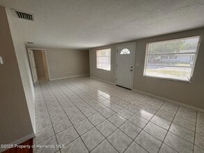 10731 Premier Ave in Port Richey, FL - Building Photo - Building Photo