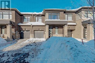 90 Keppel Cir in Brampton, ON - Building Photo