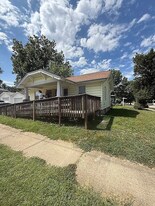 505 S 17th St in Decatur, IL - Building Photo