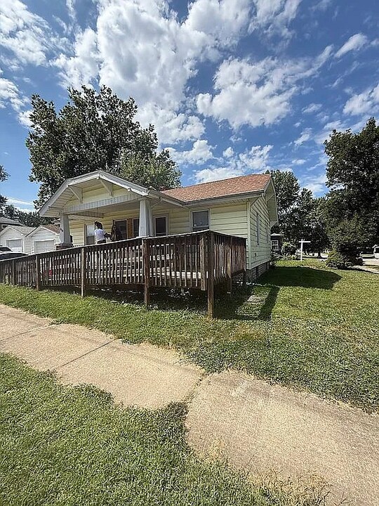 505 S 17th St in Decatur, IL - Building Photo