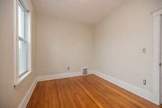 339 Allston St in Cambridge, MA - Building Photo - Building Photo