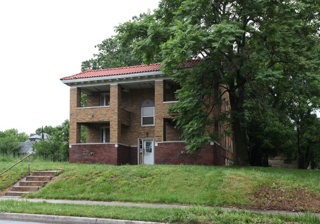 2722-2724 E 30th St in Kansas City, MO - Foto de edificio - Building Photo