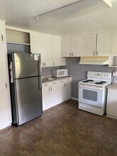 938 Punahele Pl in Honolulu, HI - Building Photo - Building Photo