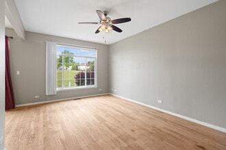 1132 Coventry Cir in Glendale Heights, IL - Building Photo - Building Photo