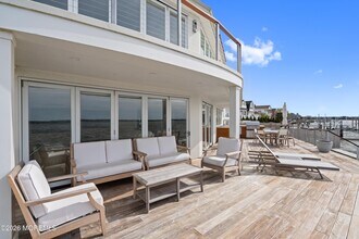 7 Circle Dr in Monmouth Beach, NJ - Building Photo - Building Photo